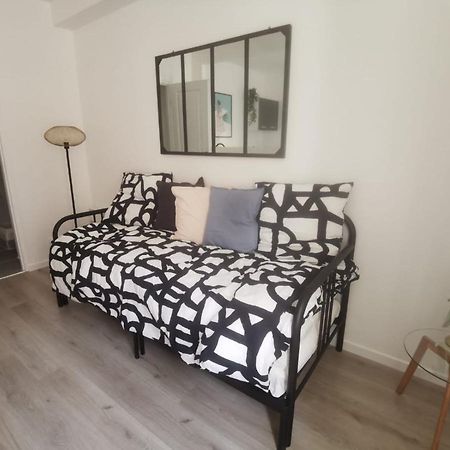Studio Cosy Et Renove A 2 Pas Gare Reims Centre - Rue Apartman Kültér fotó